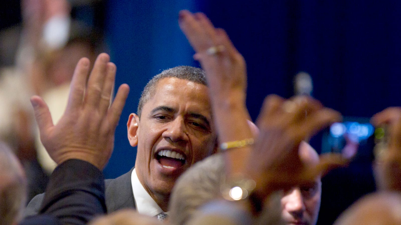 cheats/2012/04/16/obama-dnc-net-53m-in-march/obama-raises-money-cheat_xdiuuw