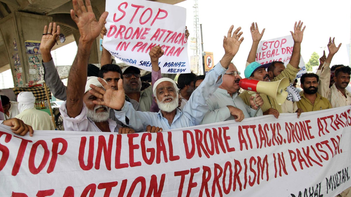 cheats/2013/07/28/drone-strike-kills-6-in-pakistan/pakistan-drone-attacks-cheat_jf5oy5