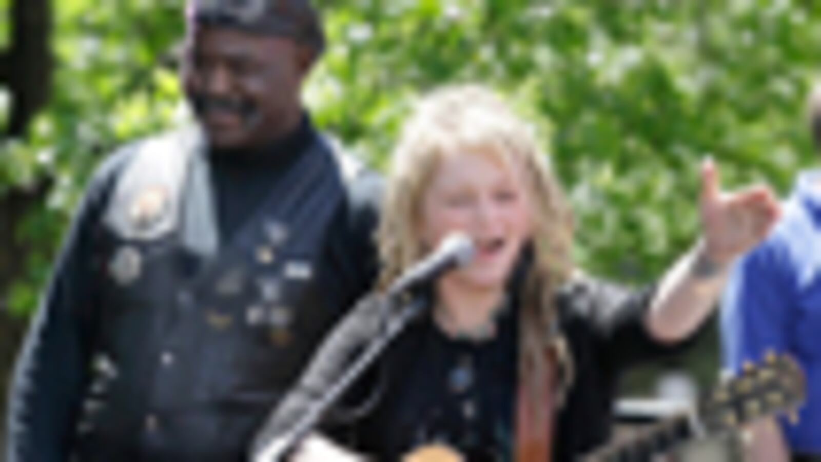 cheats/2010/05/25/could-crystal-win/crystal-bowersox_kwopnm