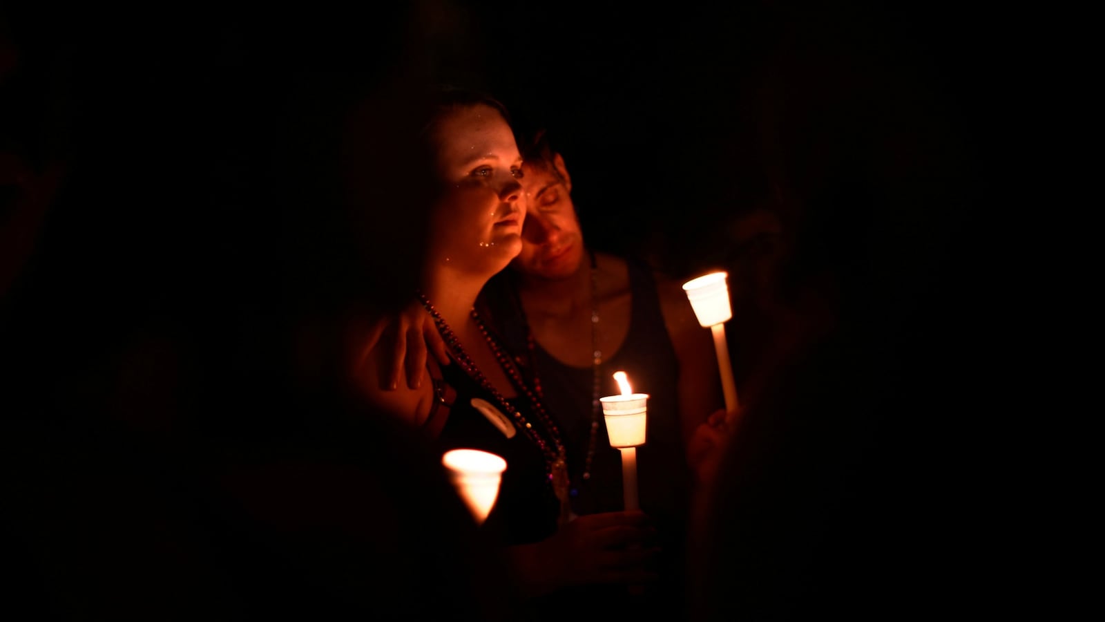 cheats/2016/06/13/nearly-1-million-raised-for-orlando-victims/160612-orlando-shooting-vigil-cheat_yjsadd