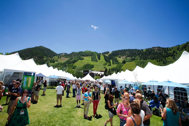 galleries/2012/05/13/finger-lakes-wine-festival-festival-del-sole-more-summer-wine-tasting-tours/gal-wines-crandell-aspen_qbtmq4