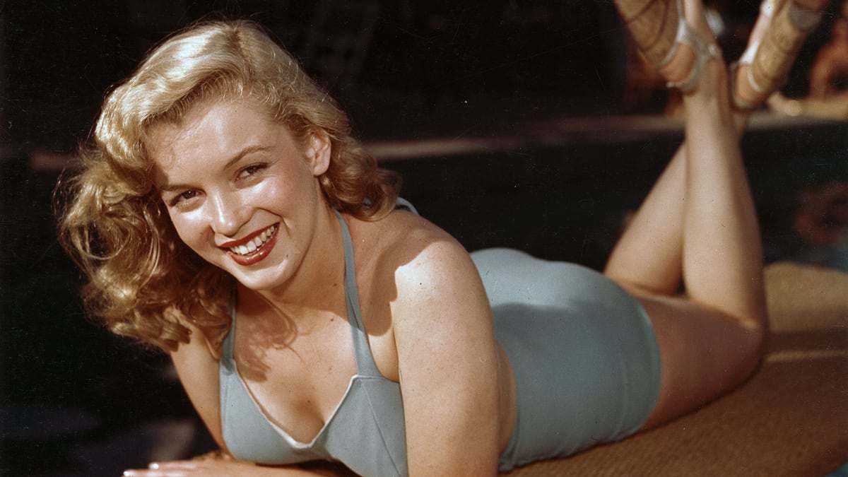 articles/2012/08/05/why-young-women-love-marilyn-monroe/marilyn-role-modes-scotti_awnpyg