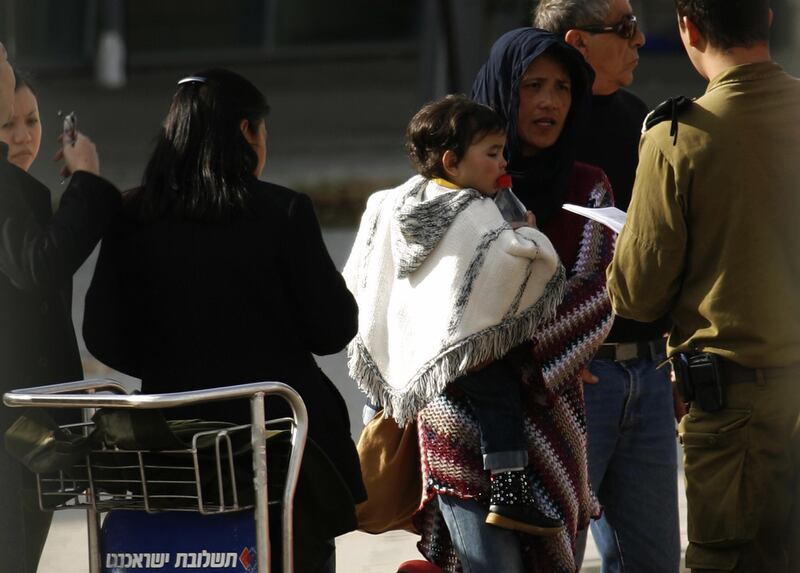 articles/2012/05/31/african-refugees-as-israel-s-democratic-and-all-american-dilemma/filipino-border-openz_geijuq