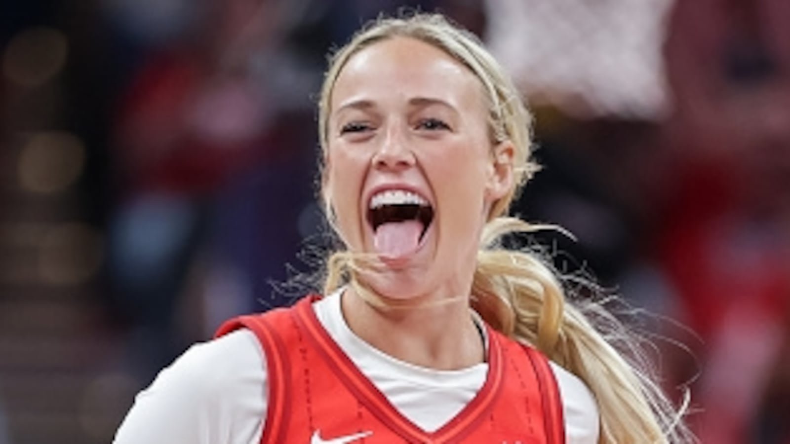 NDIANAPOLIS, INDIANA - JULY 11: Sophie Cunningham #8 of the Indiana Fever reacts during the second half against the Atlanta Dream at Gainbridge Fieldhouse on July 11, 2025 in Indianapolis, Indiana. NOTE TO USER: User expressly acknowledges and agrees that, by downloading and or using this photograph, User is consenting to the terms and conditions of the Getty Images License Agreement. (Photo by Michael Hickey/Getty Images)