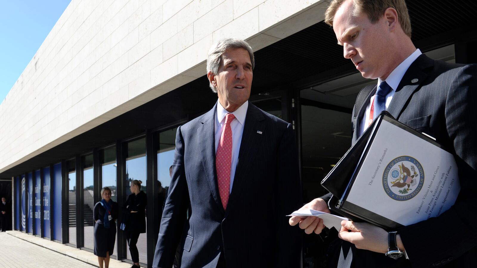 cheats/2013/09/07/european-ministers-urge-u-s-to-wait-on-syria/130907-john-kerry-cheat_rj4sqk