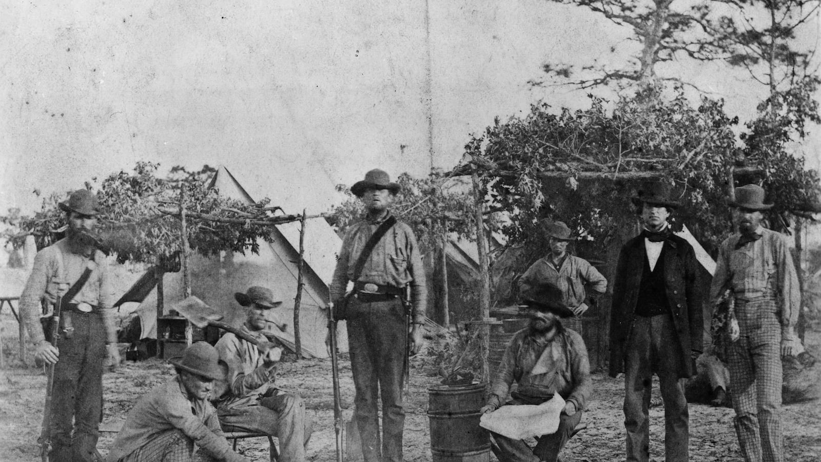 articles/2016/01/01/when-florida-men-overcame-our-racists/151231-clavin-pensacola-tease_tgygud