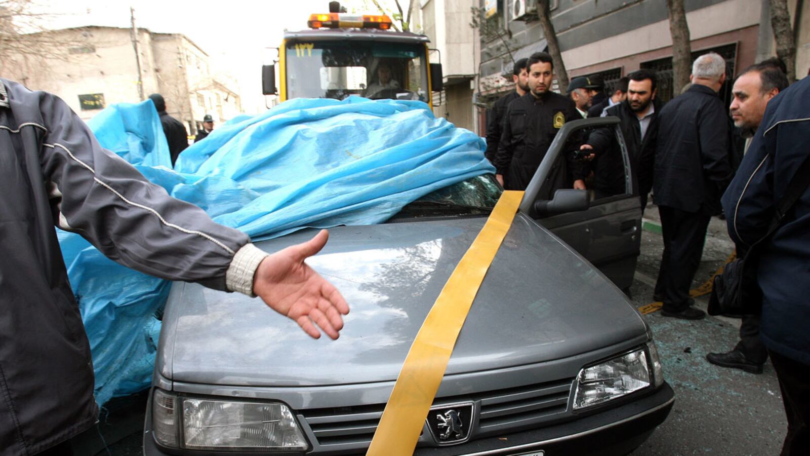 cheats/2012/01/14/u-s-warns-israel-don-t-strike-iran/iran-nuclear-scientist-killed-reaction-memarian_urc1fv