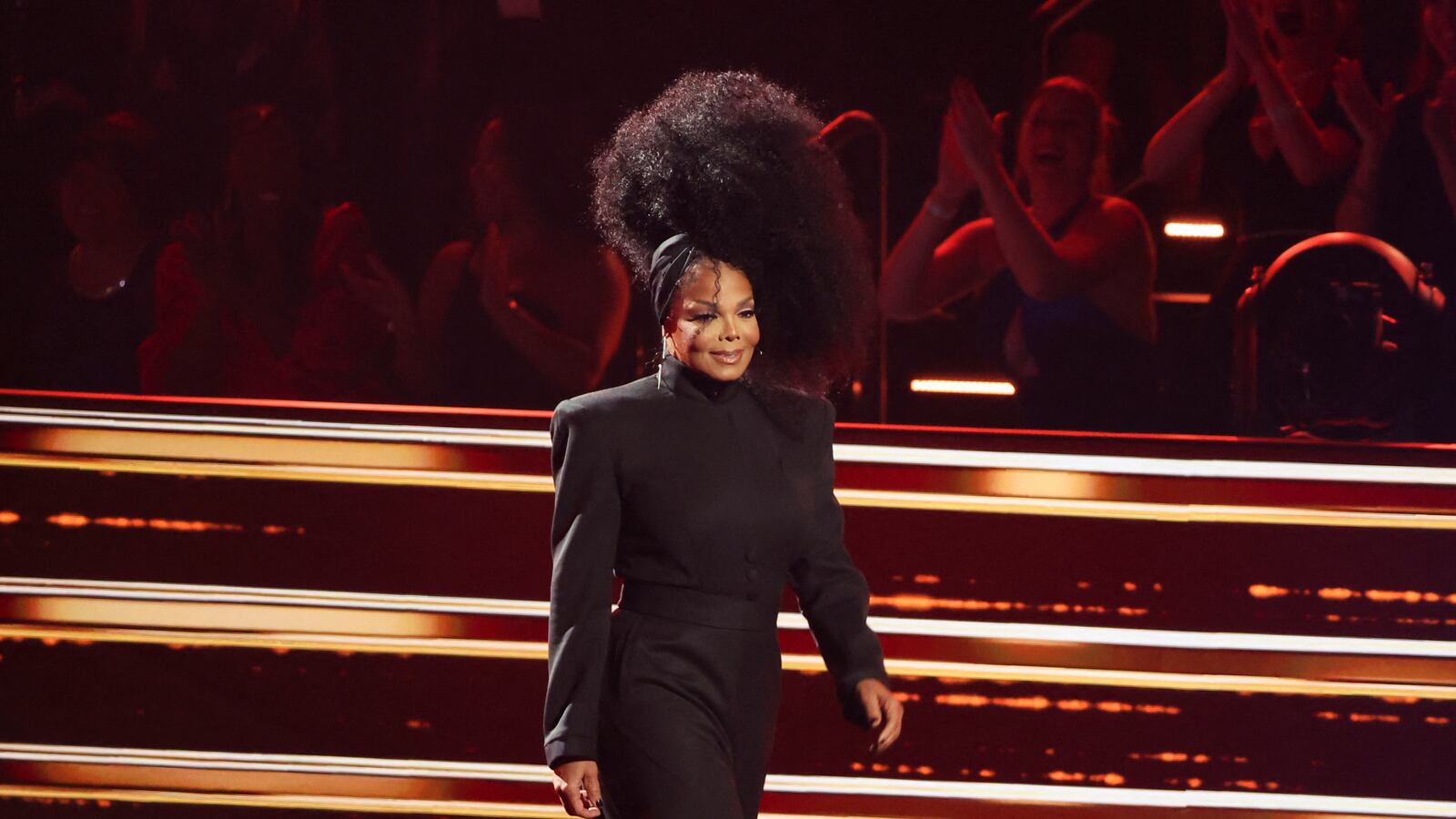 2022-11-06T032333Z_235254152_RC22GX99BW3U_RTRMADP_3_MUSIC-HALL-OF-FAME_xjtlr6