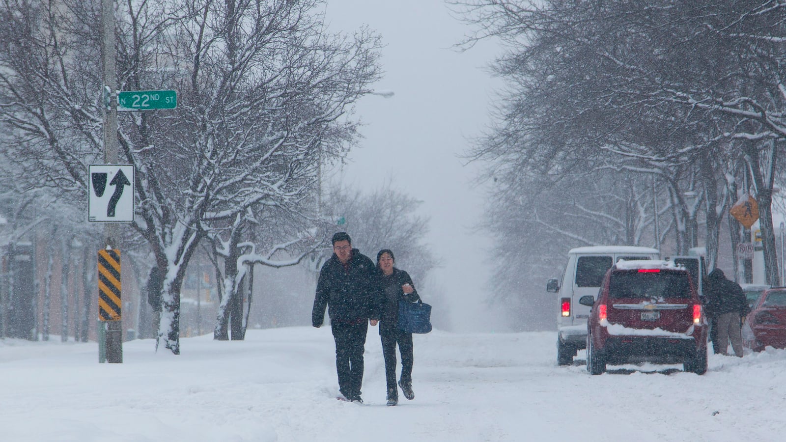 cheats/2013/12/23/storm-slams-35-states/131223-snow-storm-cheat_bzgc6n