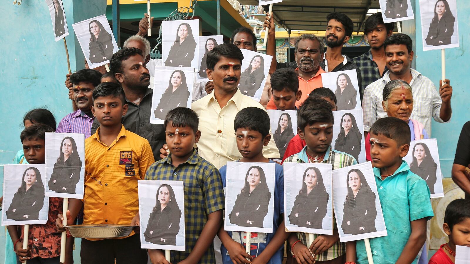 2021-01-20T081423Z_684229450_RC2KBL90UB7A_RTRMADP_3_USA-BIDEN-INAUGURATION-INDIA_aazjk7