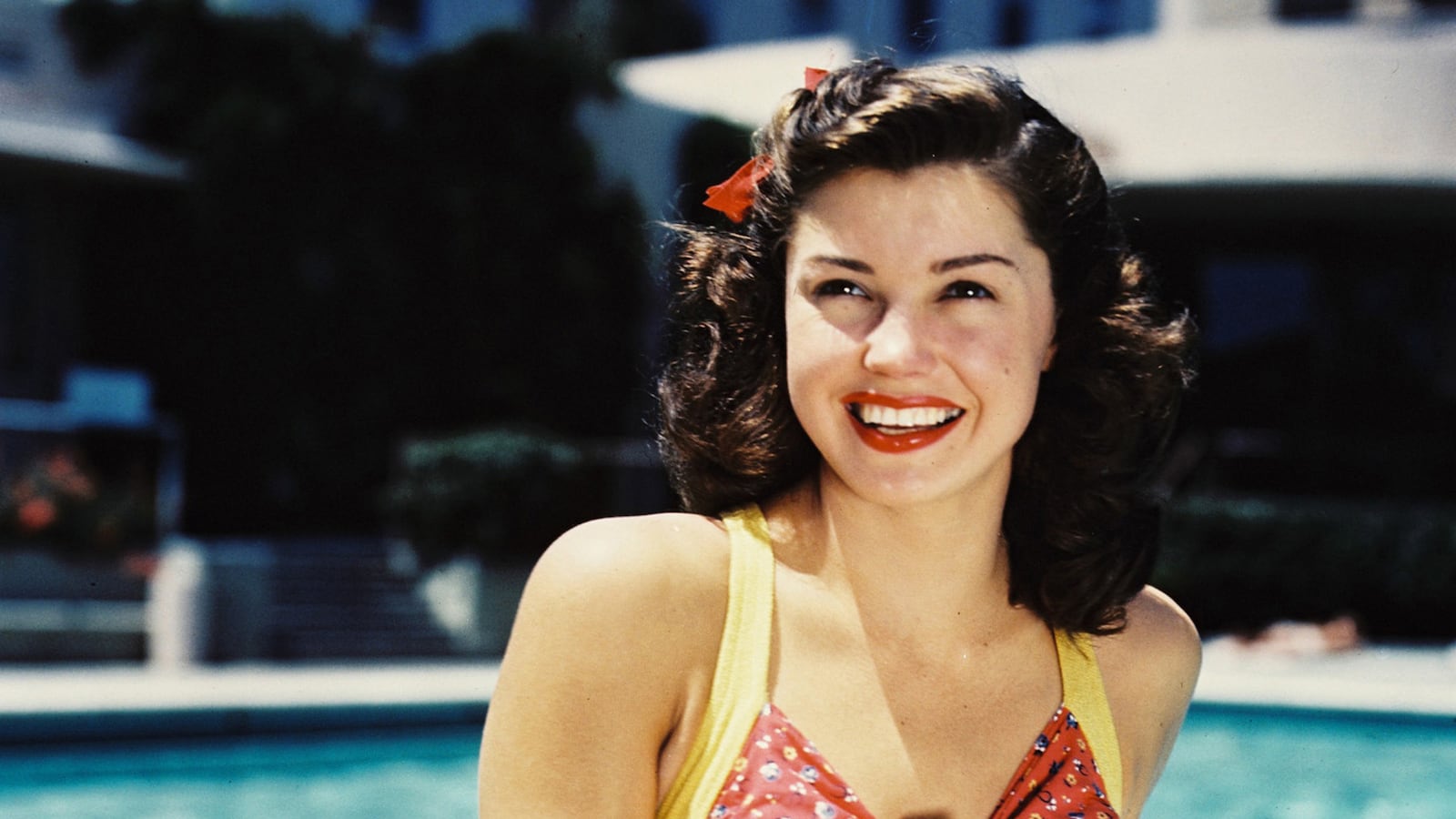 galleries/2013/06/06/esther-williams-best-bathing-suits-photos/130606-esther-williams-1945-color-tease_ydq8ls