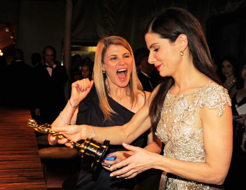 galleries/2010/03/07/oscar-arrivals-and-parties/oscar-parties-2_xbv3yx