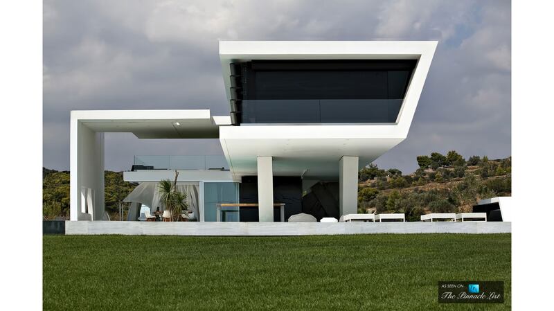 171008-mcnearney-omg-i-want-this-house-02_pjaklo