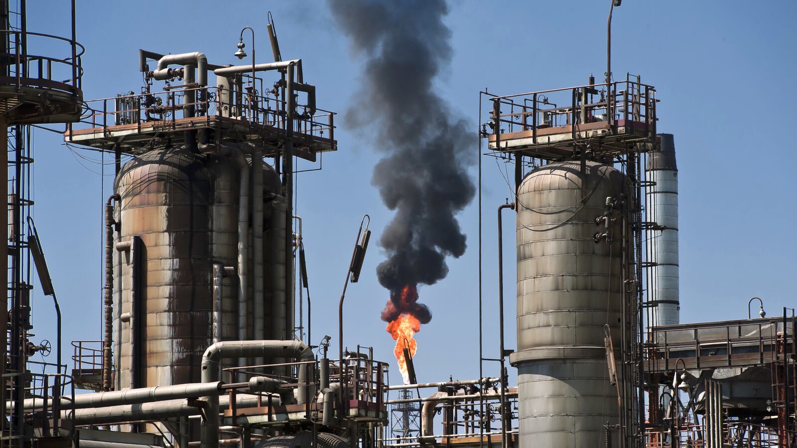 articles/2013/02/28/mexico-sort-of-liberalizes-its-oil-industry/mexico-sort-of-liberalizes-its-oil-industry-image_poimgv