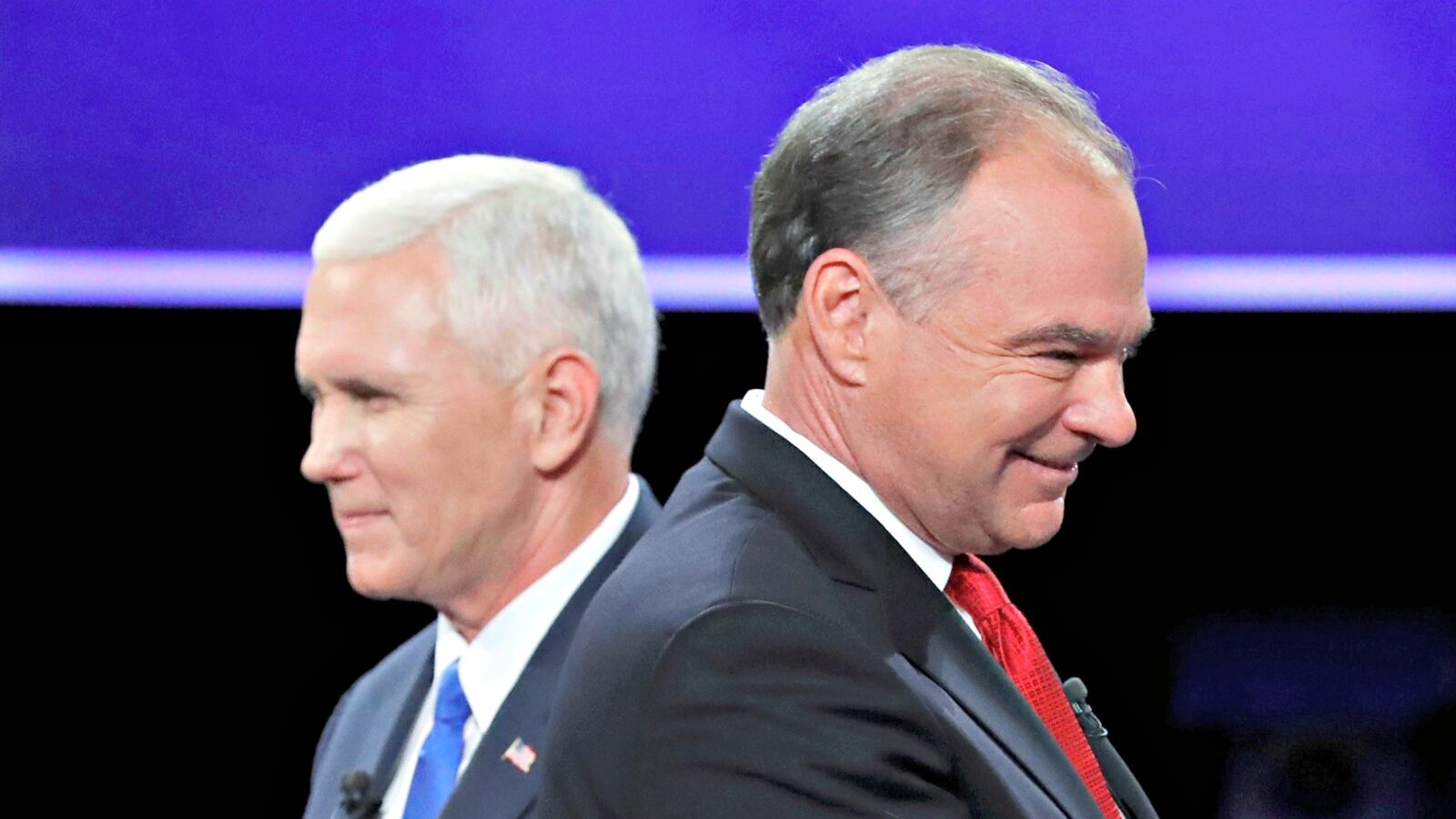 cheats/2016/10/05/vp-debate-draws-smaller-audience-than-2012-2008/161005-vp-debate-ratings-cheat_giv0af