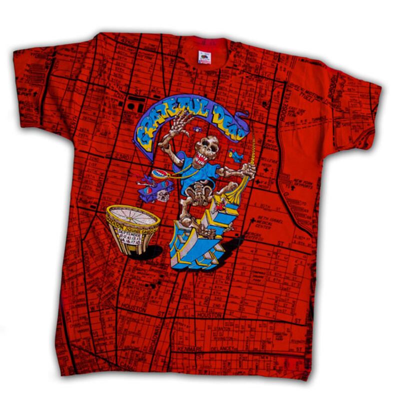 galleries/2010/03/03/the-art-of-the-grateful-dead/grateful-dead---reonegro-shirt_qlsgzt