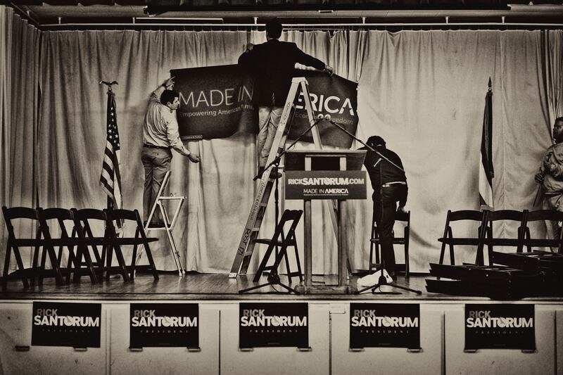 articles/2012/03/07/mitt-romney-limps-toward-republican-nomination-with-super-tuesday-wins/super-tuesday-rick-sanotrum-ohio-charles-ommanney-photos-12_uecbci