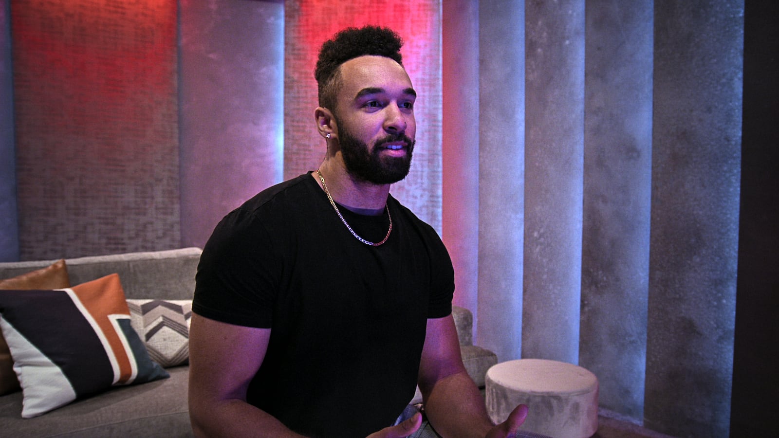 Love_Is_Blind_S3_E3_00_07_02_18RC_vnaldj