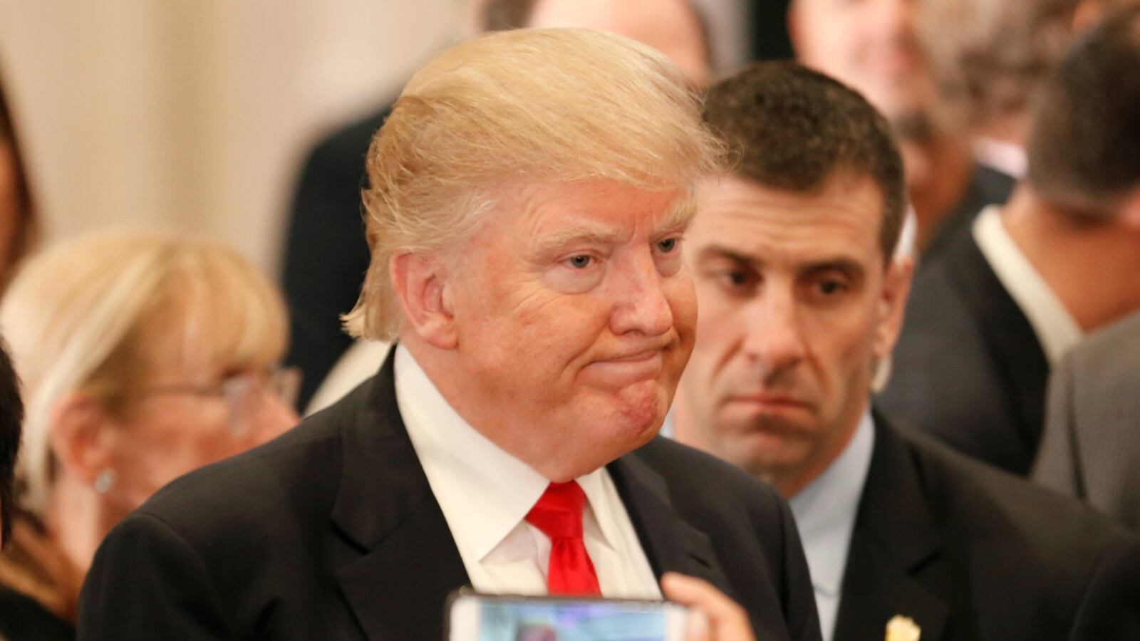 cheats/2016/03/09/trump-aide-gets-rough-with-reporter/160309-cheat-trump_dfanrf