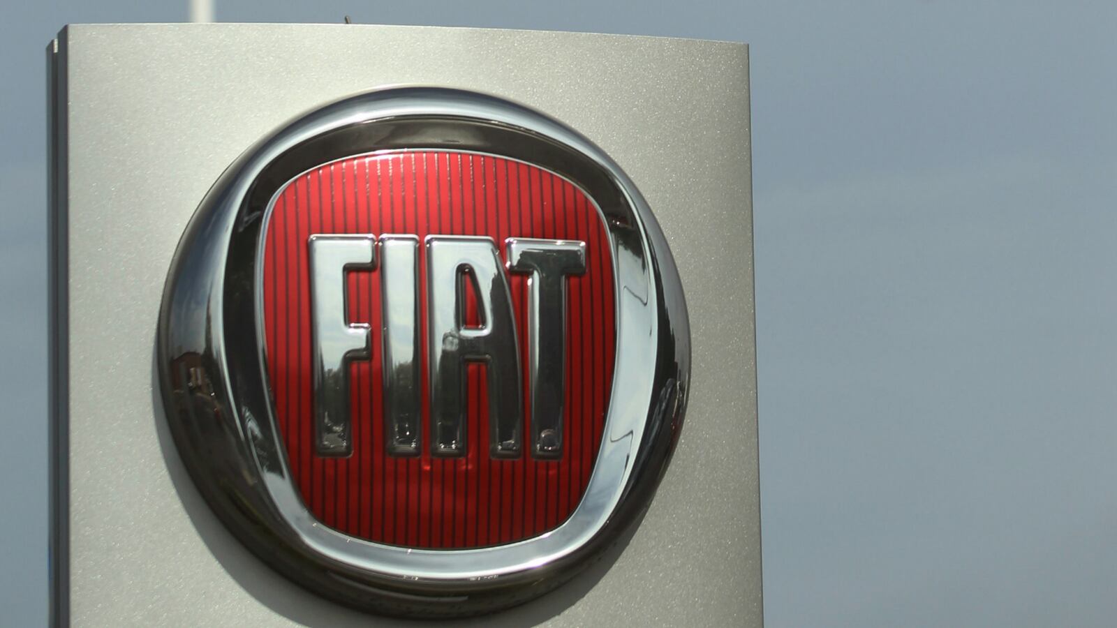 170523-fiat-chrysler-cheat_kxwf29