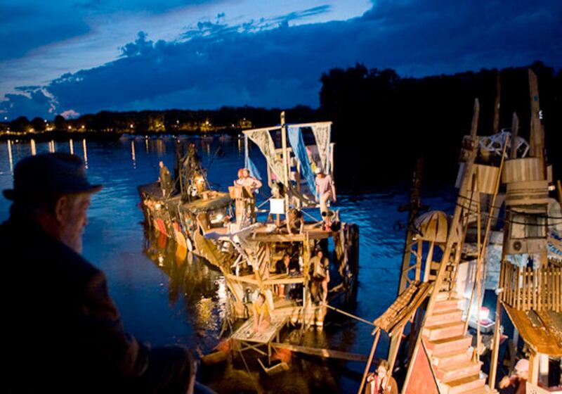 galleries/2009/06/04/swoon-s-swimming-cities/swoon-9_yk63cf