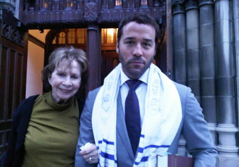 galleries/2010/09/23/twitpics/twitpipiven-1_whiuwb