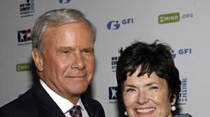 cheats/2009/12/04/brokaw-and-wife-in-accident/brokaw_wtb0cj