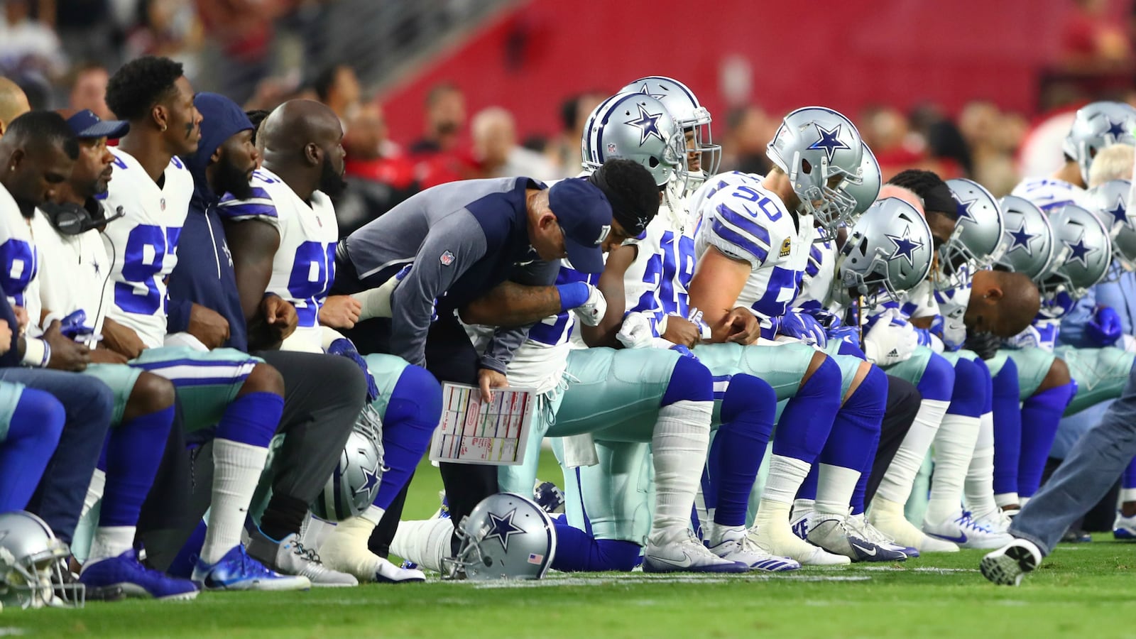 170926-directv-refunds-nfl-protests-cheat_bbkrgu