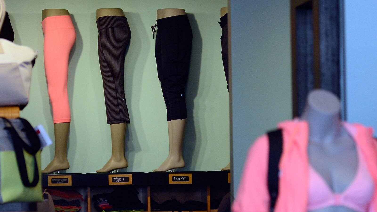 cheats/2013/11/07/lululemon-founder-blames-women/131107-lululemon-blames-cheat_yns5y0