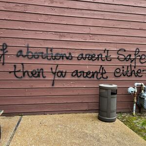 2022-05-09T012248Z_721960447_RC2D3U9U6FY2_RTRMADP_3_USA-ABORTION-WISCONSIN_kdtkgy