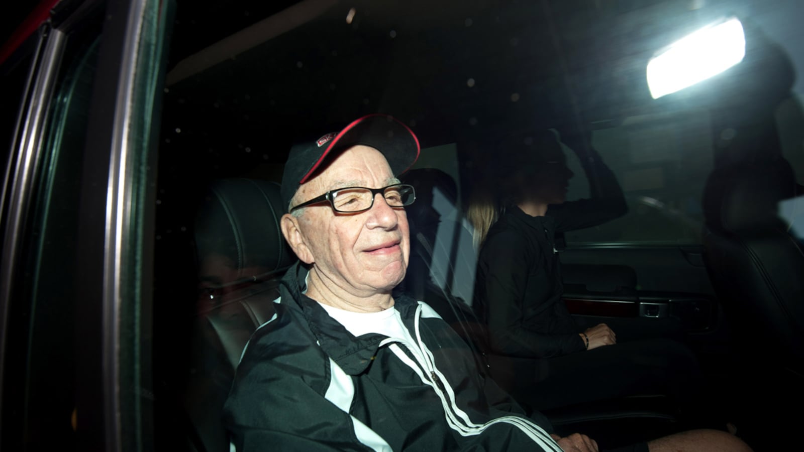 articles/2011/07/12/rupert-murdoch-will-he-be-arrested-for-news-of-the-world-hacking-scandal/rupert-murdoch-robertson_v9u4b0