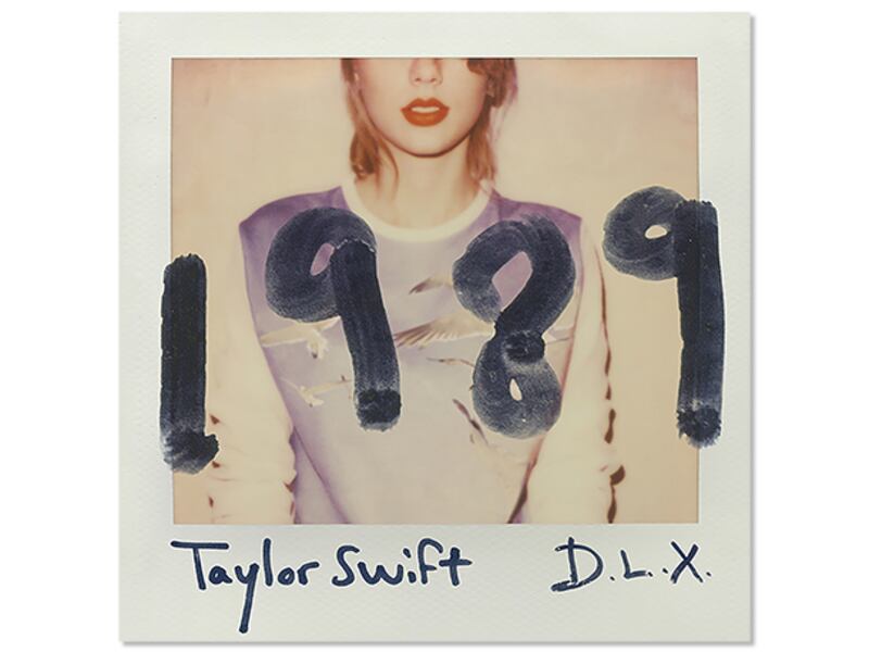 articles/2014/11/29/the-daily-beast-s-2014-holiday-gift-guide-for-the-taylor-swift-in-your-life/gift-guide-2014-taylor-swift08_goxvob