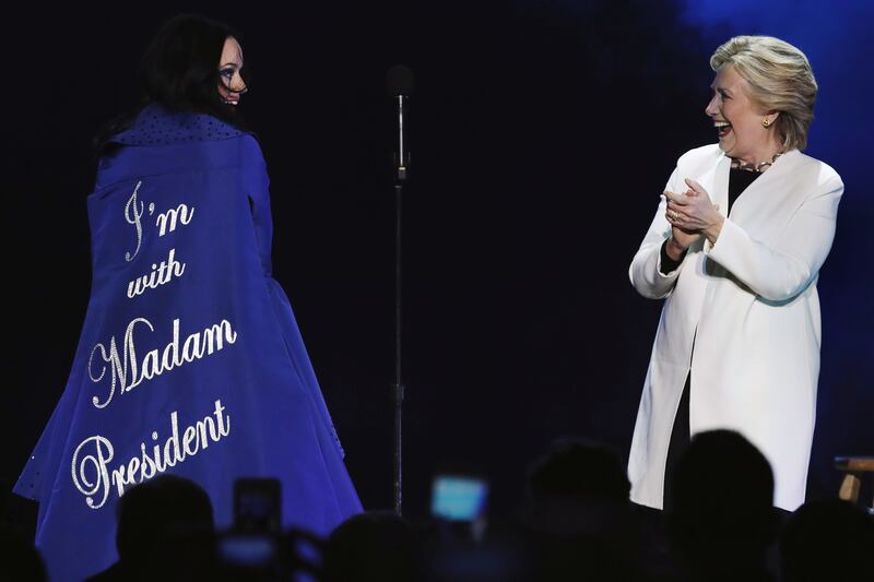 galleries/2016/11/07/musicians-get-political-campaign-concerts-in-2016/161107-campaign-concerts-05_uhcxxy