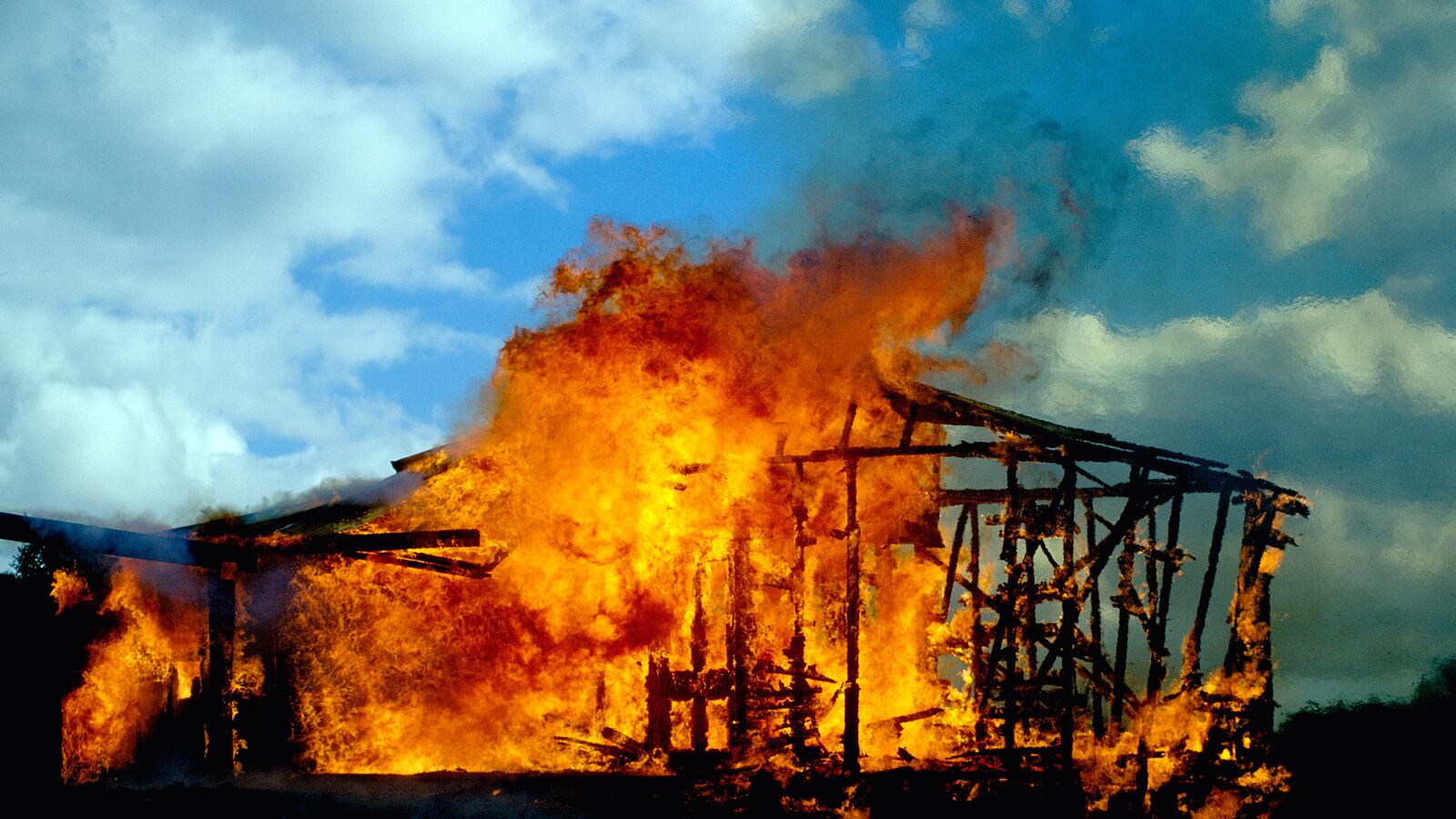 articles/2015/08/01/the-best-of-breslin-marvin-the-torch/150731-breslin-marvin-torch-tease_akd7hq