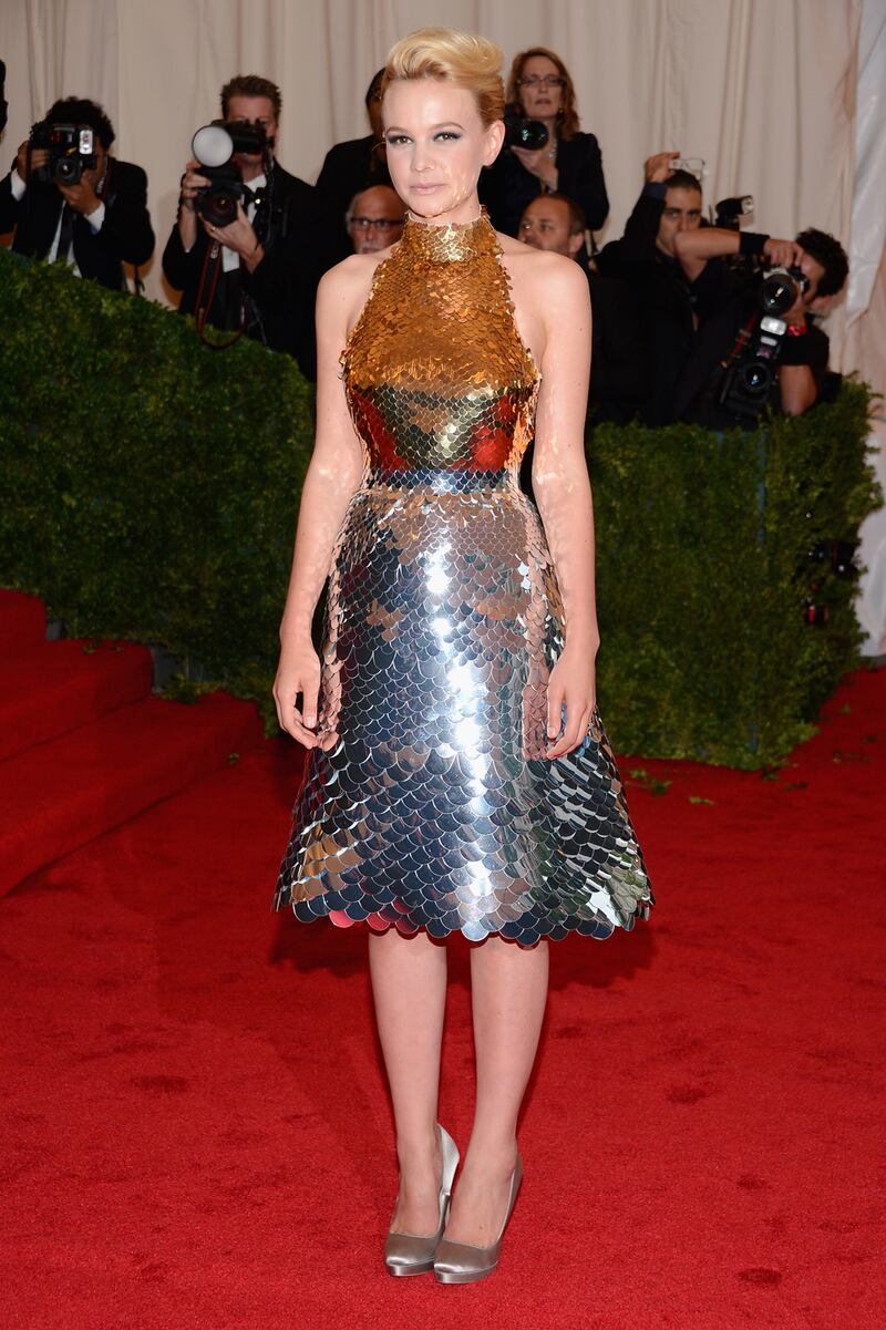 galleries/2012/12/28/the-best-and-worst-dressed-celebrities-of-2012-photos/best-worst-2012-mulligan_xtd1ew