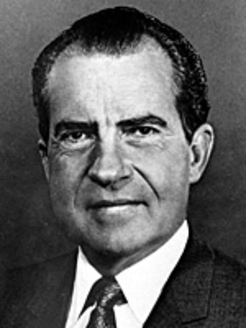 articles/2009/09/08/do-you-know-your-presidential-snacks/president-snack---nixon_fanago