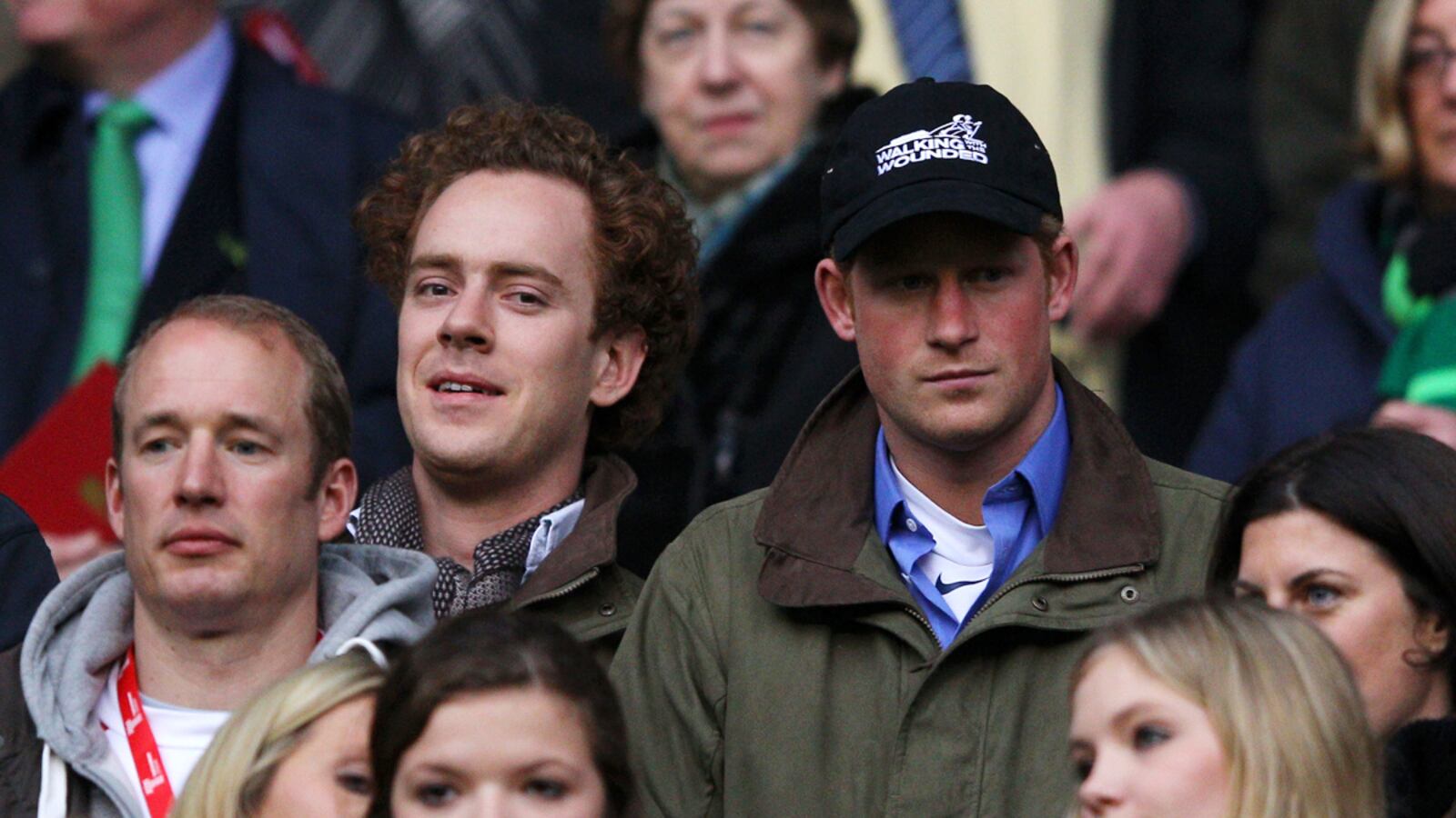 articles/2012/03/19/harry-and-best-mate-tom-inskip-cheer-on-england-rugby-team/harry-rbs-6-nations-match-royalist_fmbomi