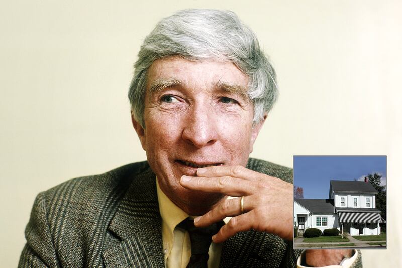 galleries/2012/02/26/ernest-hemingway-slept-here-10-big-authors-houses-for-sale-photos/04-John-Updike-SHILLINGTON_PA-inset_n2kiwb