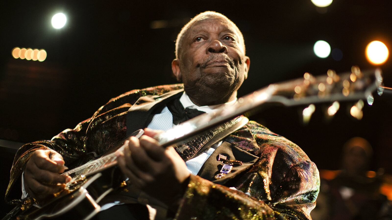 cheats/2015/05/26/b-b-king-s-death-probed-as-a-homicide/150515-bb-king-blues-cheat_xpujts