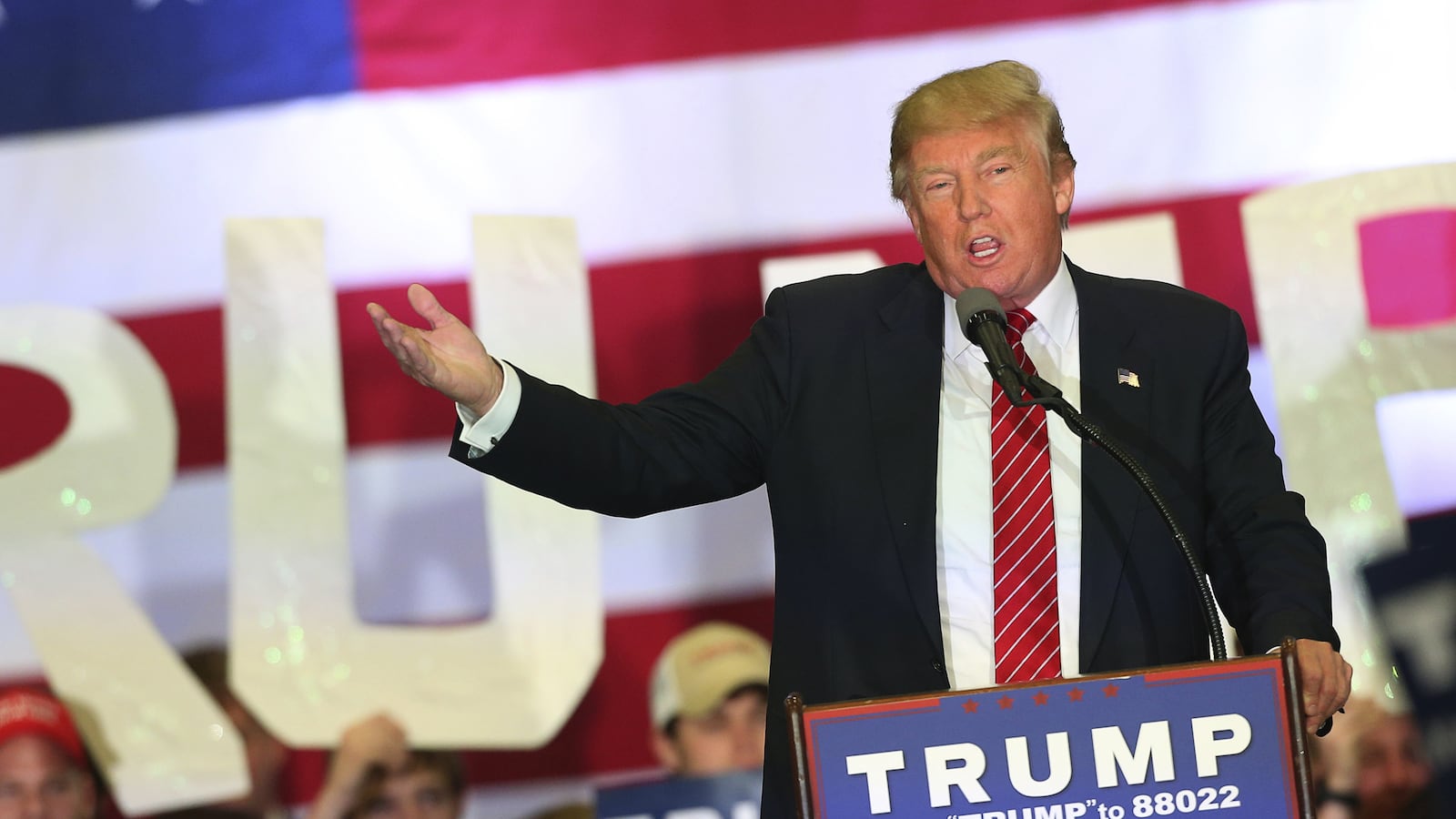 articles/2016/03/23/you-look-like-a-terrorist-how-i-got-booted-from-a-trump-rally/160322-romaguera-trump-rally-tease_fyj26q