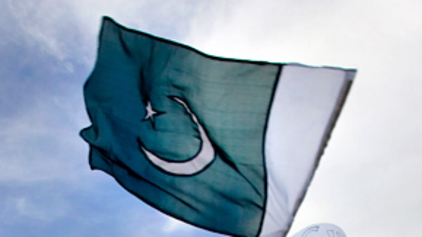 cheats/2009/05/10/pakistanis-not-keen-on-sharia-law/pakistan-rally_i4pza4