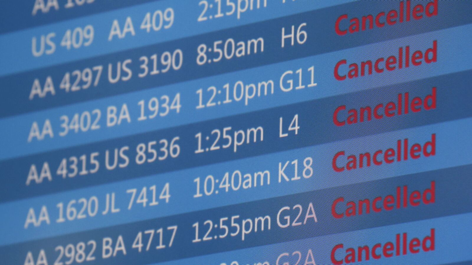 cheats/2015/04/13/2014-worst-for-airlines-in-5-years/150413-airport-cheat_scchls