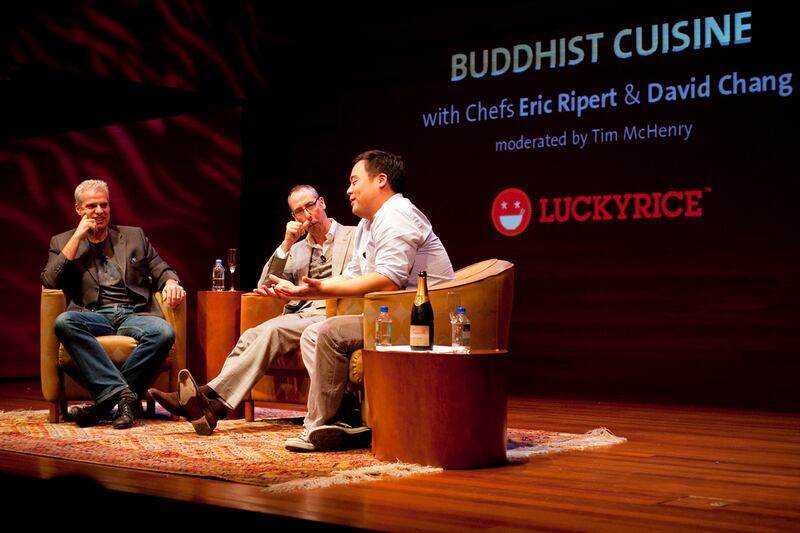 galleries/2012/04/29/the-2012-luckyrice-festival-celebrity-chefs-discuss-the-asian-food-craze-photos/asian-food-chefs-eric-ripert-david-chang_oshakq