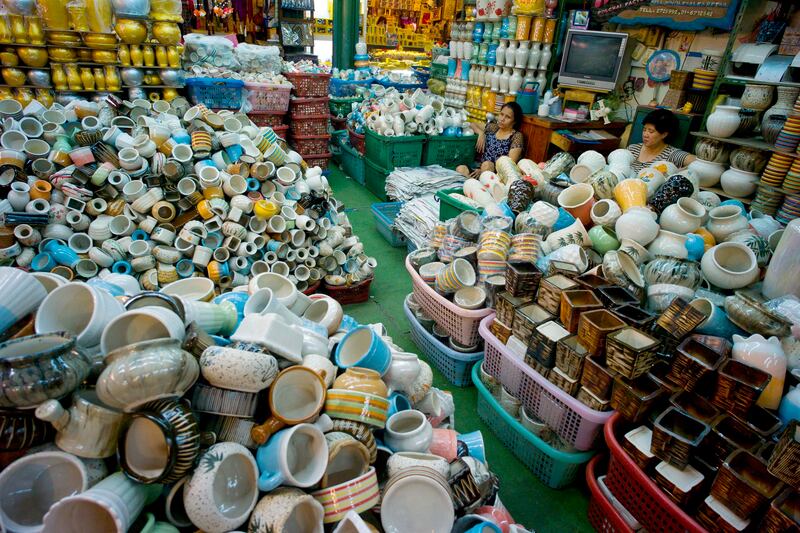 galleries/2013/03/17/world-s-eight-top-markets-istanbul-s-grand-bazaar-chatuchak-more-photos/130317-best-markets-chatuchak_og0s5z