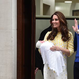 articles/2015/05/02/kate-is-in-hospital-at-last-and-the-royal-baby-is-on-its-way/150502-sykes-royal-baby-update-tease_sbeax3