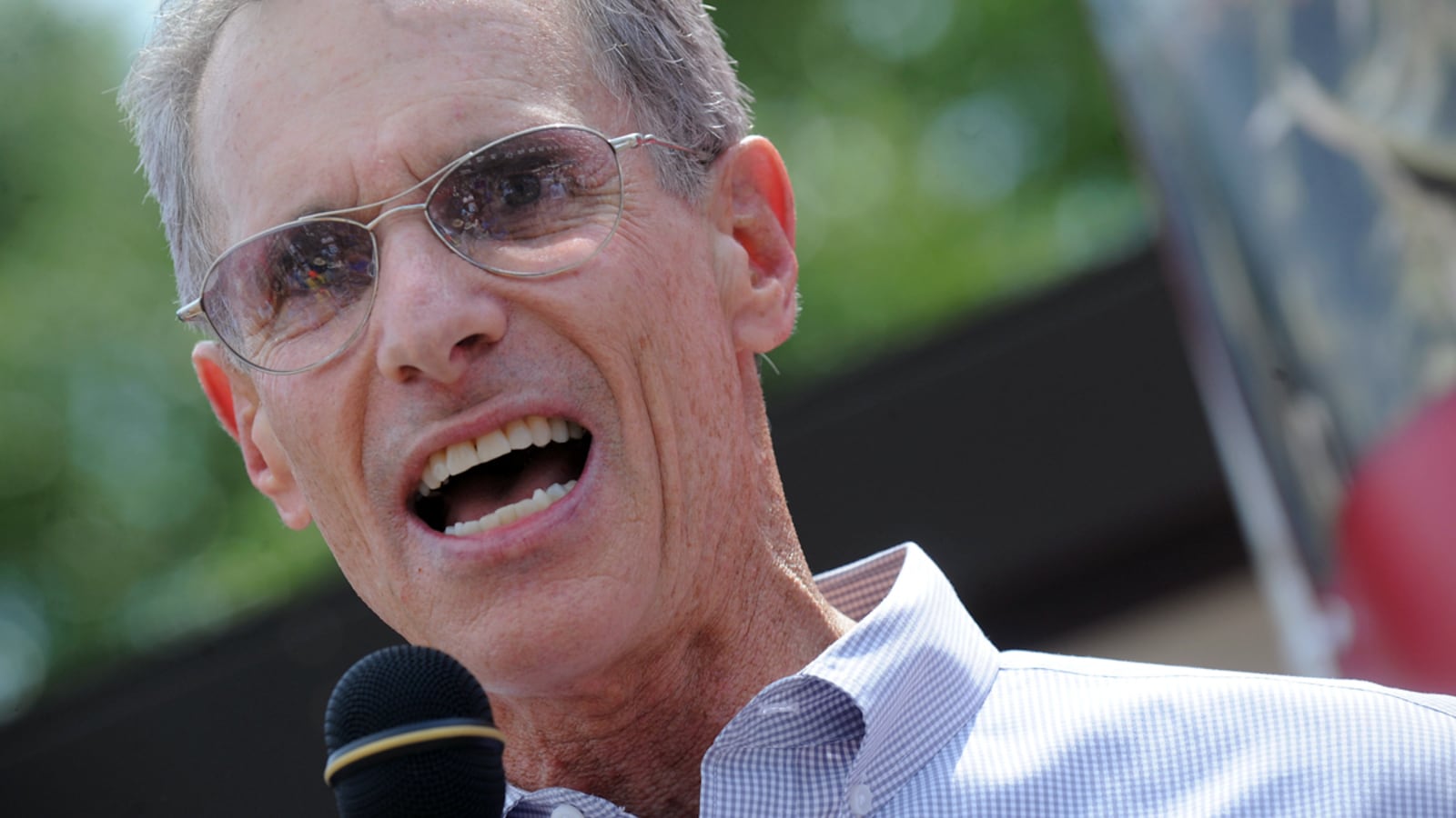 articles/2011/08/29/fred-karger-s-below-the-radar-campaign-as-gop-s-gay-2012-candidate/fred-karger-campaign-mckinnon_uy7slw