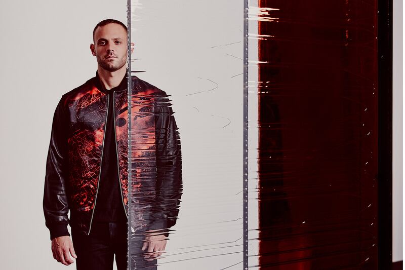 articles/2016/07/12/portrait-of-the-artist-as-a-fashion-designer/160711-zimmer-artists-fashion3-embed_nhlgny