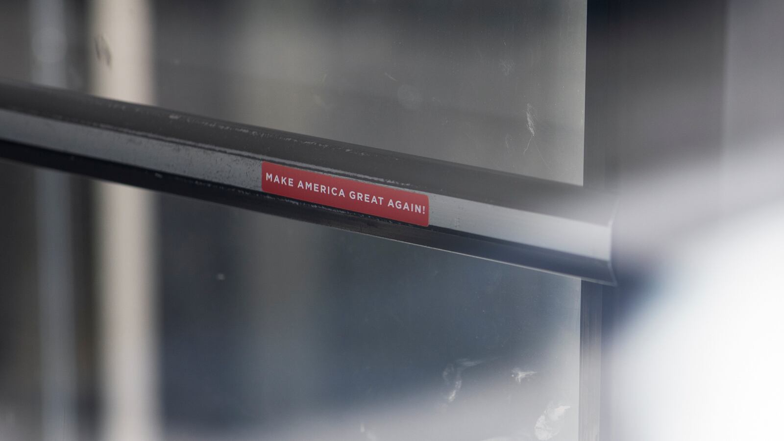 2022-01-29T174425Z_1810240308_RC239S9MR6KC_RTRMADP_3_USA-POLITICS-MICHIGAN_eyfuoi