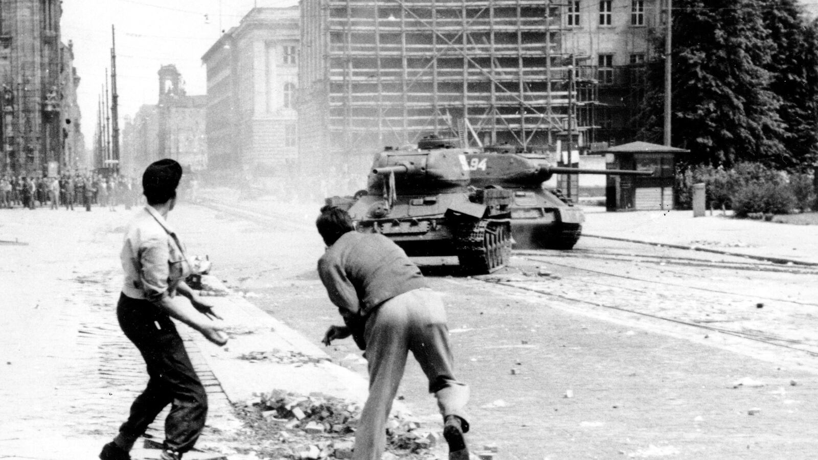 articles/2013/06/18/all-eyes-on-berlin/130617-berlin-uprising-tease_zkccsl