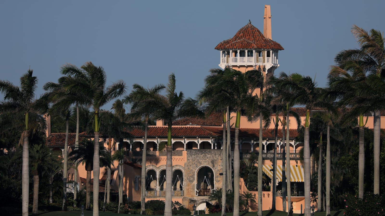 2020-03-24T230613Z_1100341020_RC2NQF9K8BD5_RTRMADP_3_HEALTH-CORONAVIRUS-USA_xarkhf